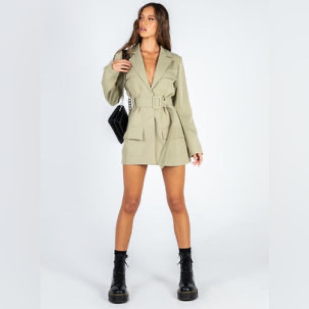 LIONESS Blazer / Dress - Picture 8 of 14